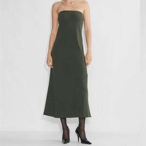 Aritzia babaton revolutionary dress NWT